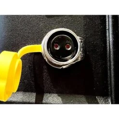 Batterie 25,2V100A Avec Sortie Régulée. 9 Batterie 25,2V100A Avec Sortie Régulée. -Matériel De Pêche batterie 252v100a avec sortie regulee 2